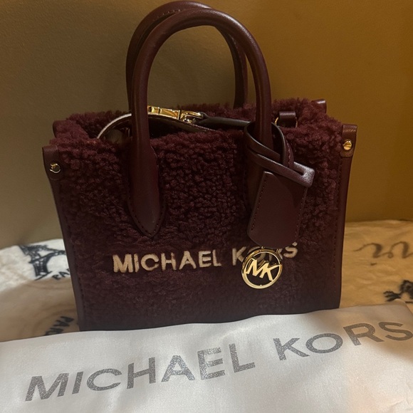 NWT Michael Kors Morella Wine Shearling XS Shopper Crossbody Bag With Dustbag - Picture 1 of 16